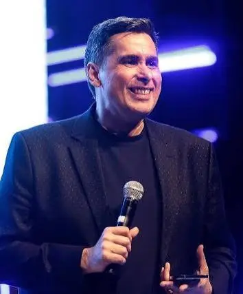 Flávio Augusto em evento